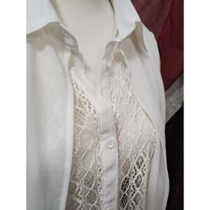 Beautiful Michael Farrell blouse with lace, size Large